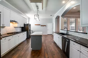 8117 Halliford Dr, Plano, TX 75024 - Photo 11