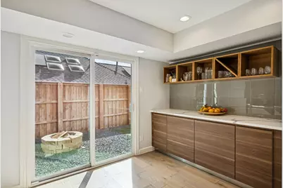 9522 Robin Meadow Drive, Dallas, TX 75243 - Photo 15