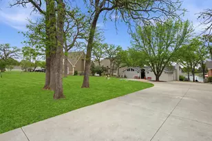 140 Blackfoot Trail, Gainesville, TX 76240 - Photo 3