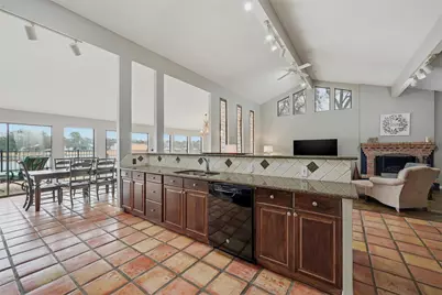 140 Blackfoot Trail, Gainesville, TX 76240 - Photo 9