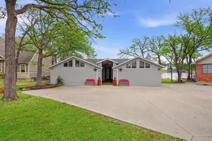 140 Blackfoot Trail, Gainesville, TX 76240 - Photo 1