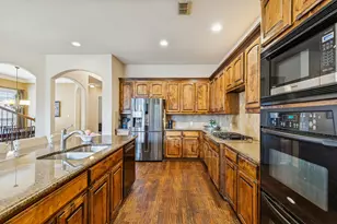 3135 Camden Bluff Rd, Frisco, TX 75034 - Photo 9