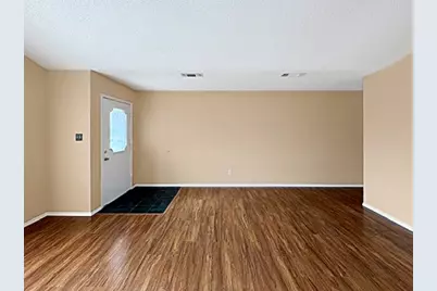 1302 Cardinal Oaks Drive, Mansfield, TX 76063 - Photo 5