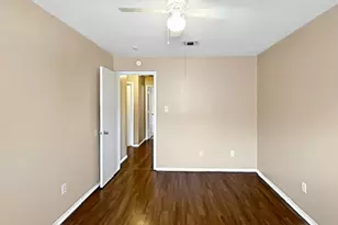 1302 Cardinal Oaks Dr, Mansfield, TX 76063 - Photo 25