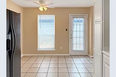 1302 Cardinal Oaks Drive, Mansfield, TX 76063 - Photo 13