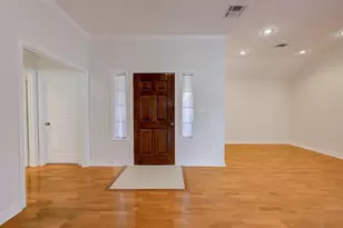 455 Cherry Hills Dr, Huntsville, TX 77340 - Photo 3