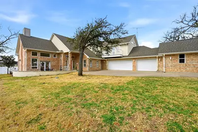 143 Blackfoot Trail, Lake Kiowa, TX 76240 - Photo 3