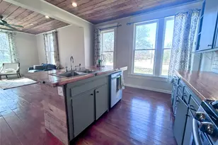 931 N 12th St, Waco, TX 76707 - Photo 13