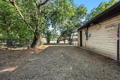 1807 S Vernon Avenue, Dallas, TX 75224 - Photo 19