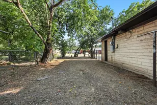 1807 S Vernon Ave, Dallas, TX 75224 - Photo 19