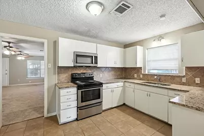 1807 S Vernon Avenue, Dallas, TX 75224 - Photo 9