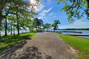 5731 N Cape Dr, Chandler, TX 75758 - Photo 31