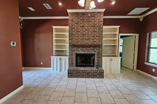 5731 N Cape Dr, Chandler, TX 75758 - Photo 5