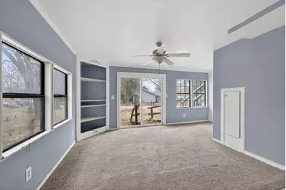 124 Seaside Drive, Mabank, TX 75156 - Photo 9