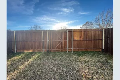 560 Hutchinson Lane, Lewisville, TX 75077 - Photo 23