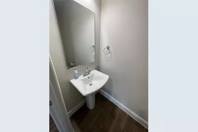 560 Hutchinson Lane, Lewisville, TX 75077 - Photo 13