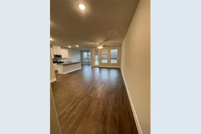 560 Hutchinson Lane, Lewisville, TX 75077 - Photo 7