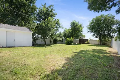 703 N Jester Avenue, Dallas, TX 75211 - Photo 19