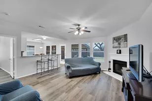 105 Autumn Trail, Red Oak, TX 75154 - Photo 3