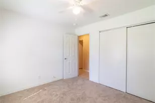 2515 Greenhurst Dr, Dallas, TX 75234 - Photo 9