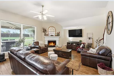 207 Moonlit Path Drive, Shady Shores, TX 76208 - Photo 13