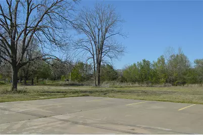 802 W Front Street, De Kalb, TX 75559 - Photo 15