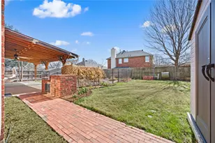 2705 Magnolia Ln, Grapevine, TX 76051 - Photo 37