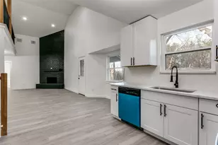 507 Parker Dr, Euless, TX 76039 - Photo 13