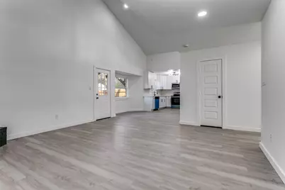 507 Parker Drive, Euless, TX 76039 - Photo 9