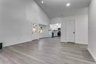 507 Parker Dr, Euless, TX 76039 - Photo 9