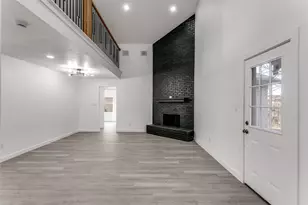 507 Parker Dr, Euless, TX 76039 - Photo 5