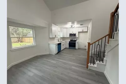 507 Parker Drive, Euless, TX 76039 - Photo 9