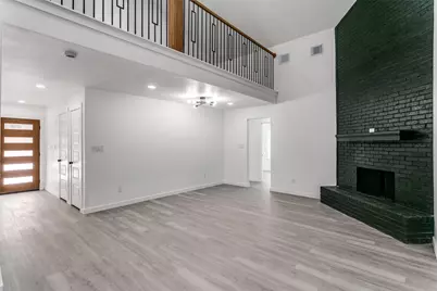 507 Parker Drive, Euless, TX 76039 - Photo 3