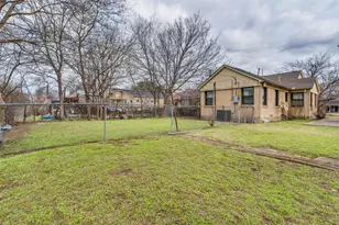 7207 Thurston Dr, Dallas, TX 75235 - Photo 21