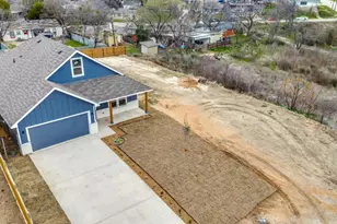 2110 22nd, Fort Worth, TX 76164 - Photo 3