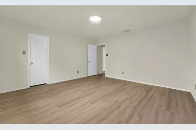 917 Bloomfield Drive, Grand Prairie, TX 75052 - Photo 19