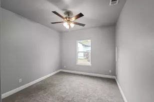 1223 Wesley St, Greenville, TX 75401 - Photo 11