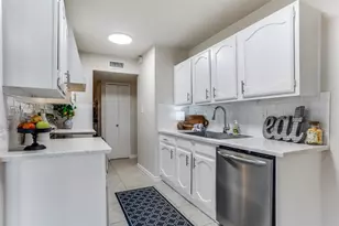 1913 Northwind Ct, Garland, TX 75040 - Photo 11