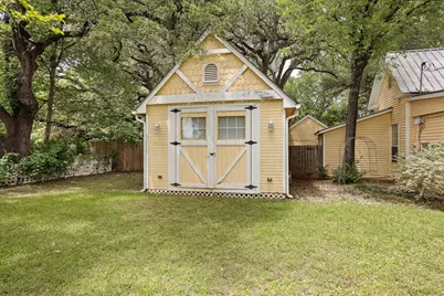 1002 W Pearl Street, Granbury, TX 76048 - Photo 33