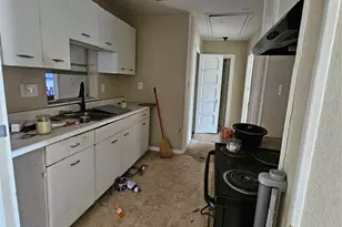 123 Virginia St, Irving, TX 75061 - Photo 3