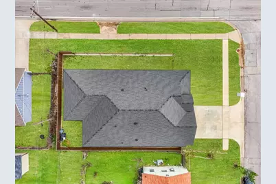 2561 Burton Avenue, Fort Worth, TX 76105 - Photo 19