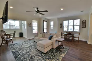 601 Eastpark Ln, Granbury, TX 76049 - Photo 9