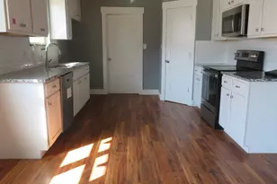 107 Scurlock Ave, Cleburne, TX 76031 - Photo 9