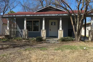 107 Scurlock Ave, Cleburne, TX 76031 - Photo 1