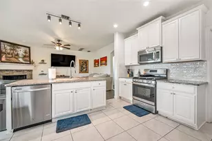 6024 Beachview Ln, Fort Worth, TX 76179 - Photo 9