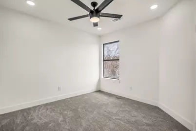 703 Meadowcreek Court, Garland, TX 75043 - Photo 27