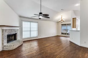 7628 Arbor Ridge Ct, Fort Worth, TX 76112 - Photo 3