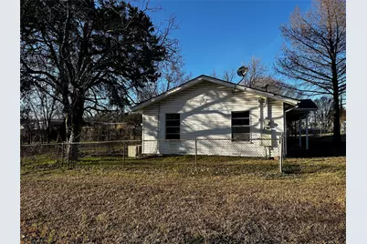 2001 Hickory Tree Road, Balch Springs, TX 75180 - Photo 3