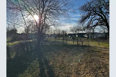 2001 Hickory Tree Road, Balch Springs, TX 75180 - Photo 7