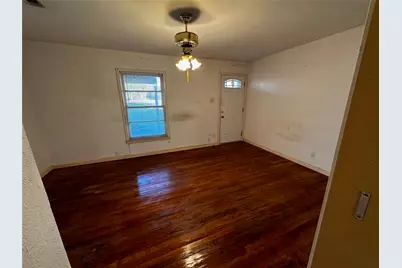 2001 Hickory Tree Road, Balch Springs, TX 75180 - Photo 15